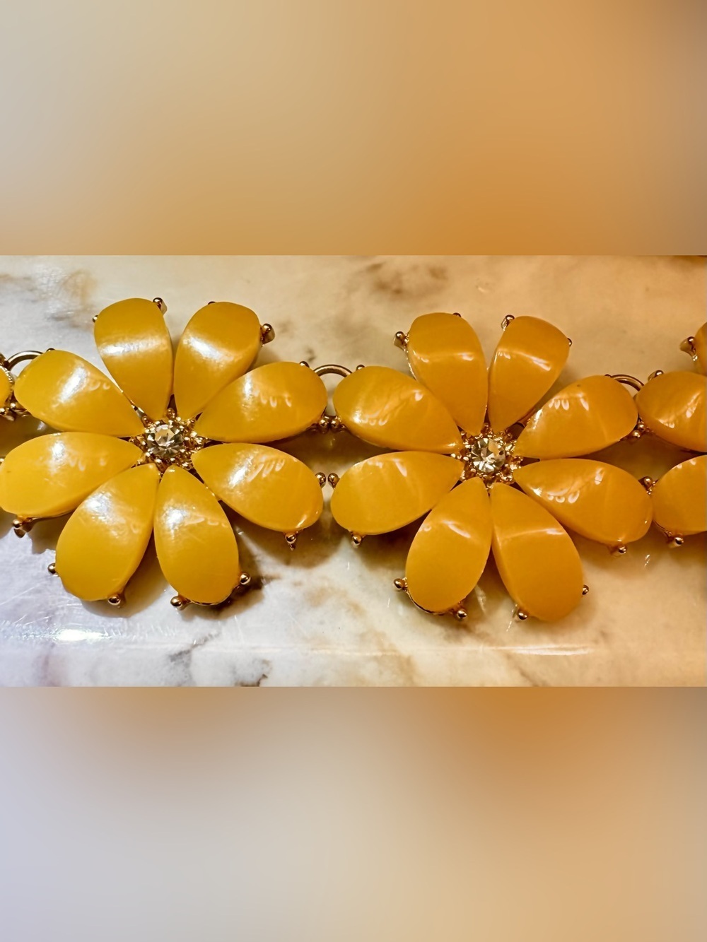 Vintage Charming Charlie Gold with Yellow Resin Flowers Rhinestone Center EX CON - Picture 7 of 8